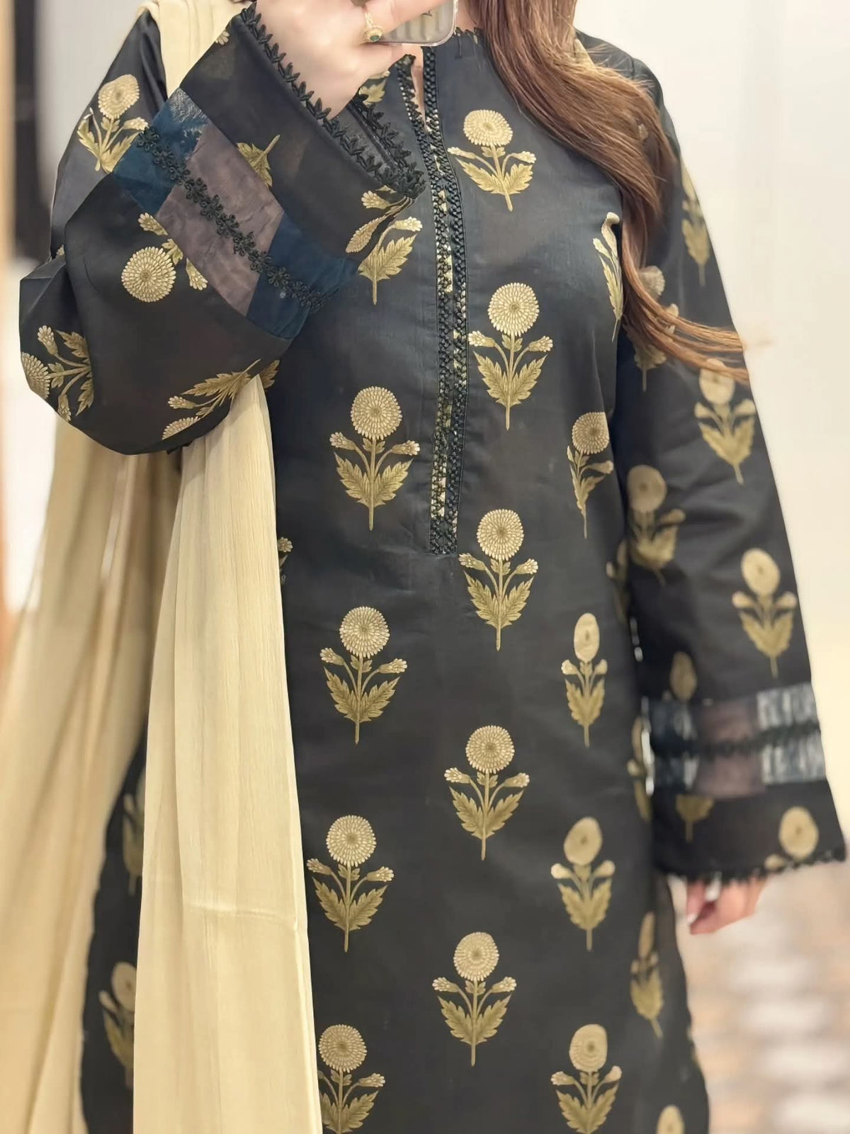 ডিজিটাল প্রিন্টেড থ্রি পিস